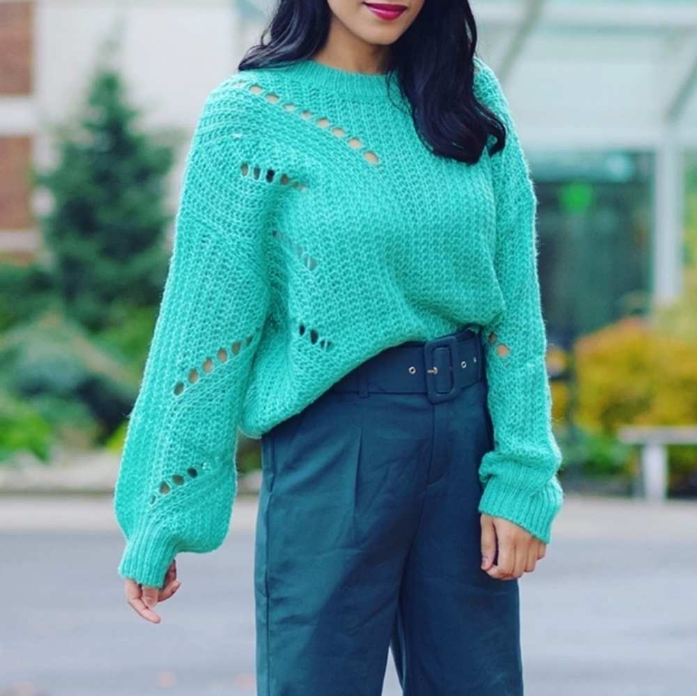 Knit sweater